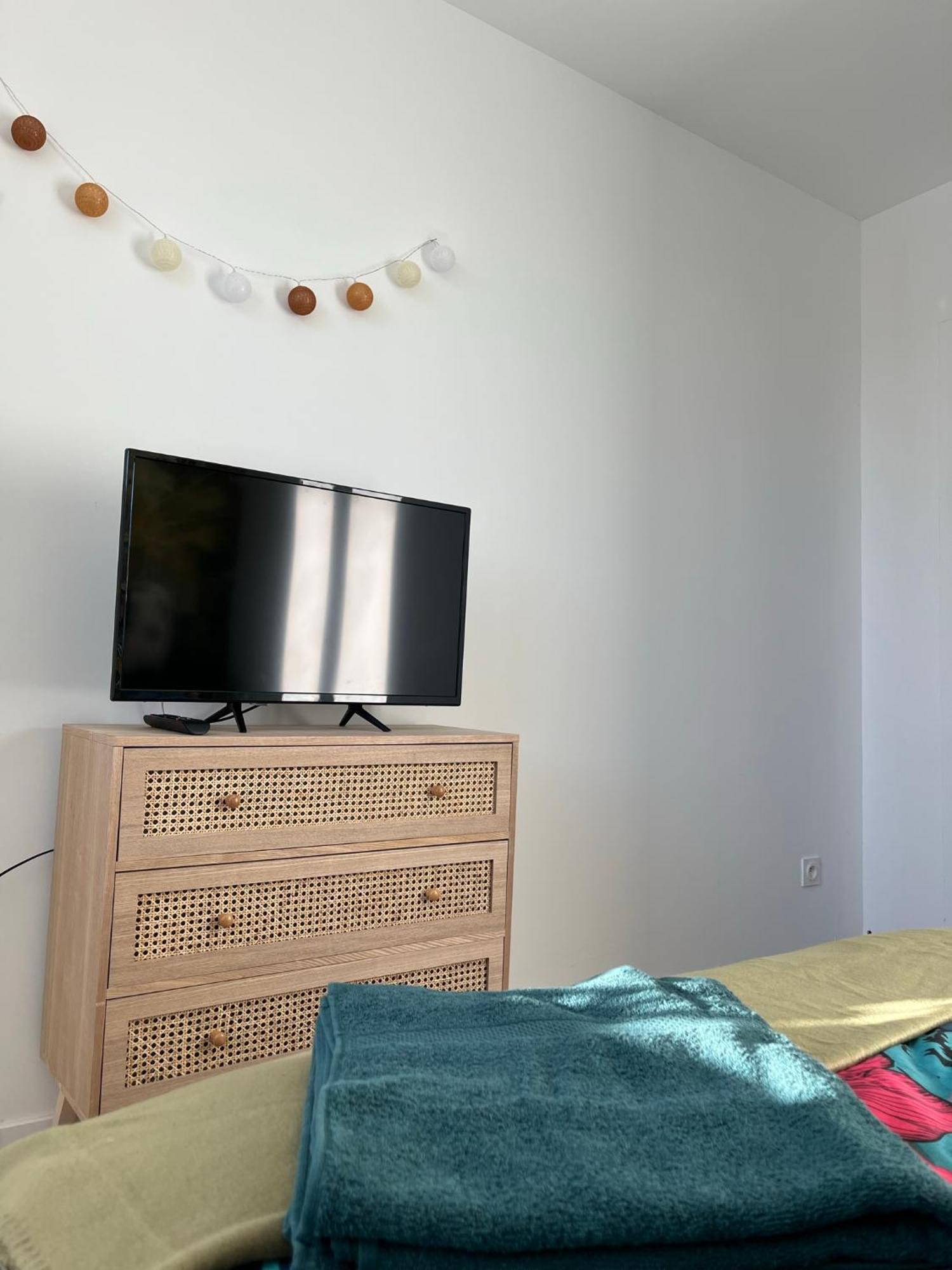 Studio Tropical , Vierzon , Proche Gare , Tout Confort Zewnętrze zdjęcie